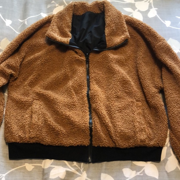 ✨2/$75 ✨ Fabletics zip up Sherpa jacket sweater - Picture 3 of 5